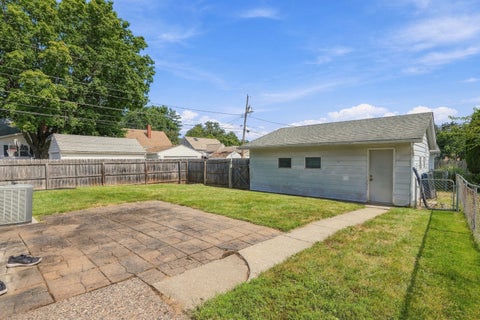 Tiny photo for 2329 Frances Place, Davenport, IA 52804 (MLS # 12753520)