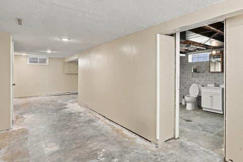 Tiny photo for 2329 Frances Place, Davenport, IA 52804 (MLS # 12753520)