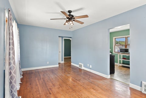 Tiny photo for 2329 Frances Place, Davenport, IA 52804 (MLS # 12753520)