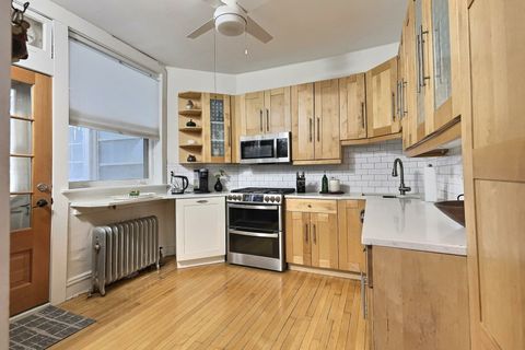 Tiny photo for 300 N Oak Park Avenue #1, Oak Park, IL 60302 (MLS # 12492762)