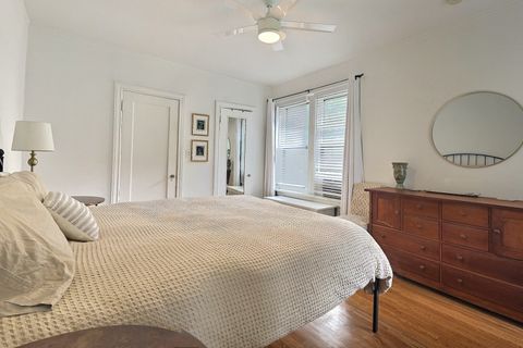 Tiny photo for 300 N Oak Park Avenue #1, Oak Park, IL 60302 (MLS # 12492762)