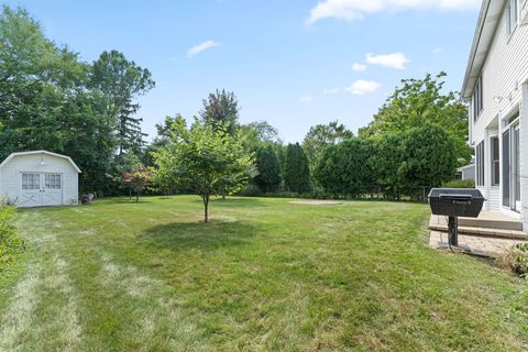 Tiny photo for 185 W Hickory Road, Lombard, IL 60148 (MLS # 12466202)