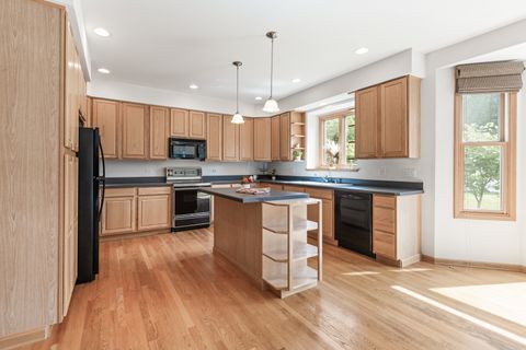 Tiny photo for 185 W Hickory Road, Lombard, IL 60148 (MLS # 12466202)