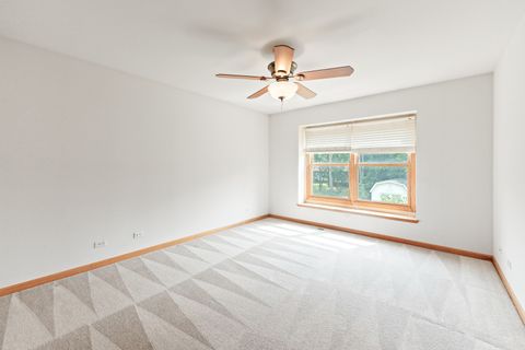 Tiny photo for 185 W Hickory Road, Lombard, IL 60148 (MLS # 12466202)