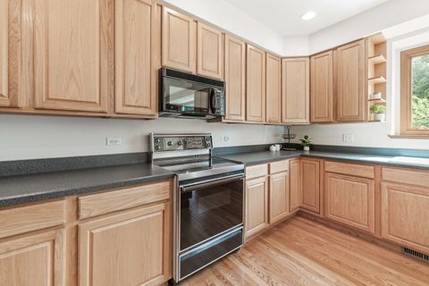 Tiny photo for 185 W Hickory Road, Lombard, IL 60148 (MLS # 12466202)