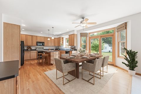 Tiny photo for 185 W Hickory Road, Lombard, IL 60148 (MLS # 12466202)