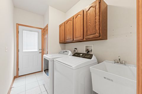 Tiny photo for 185 W Hickory Road, Lombard, IL 60148 (MLS # 12466202)