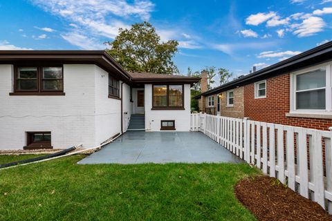 Tiny photo for 9539 Lorel Avenue, Skokie, IL 60077 (MLS # 12516840)