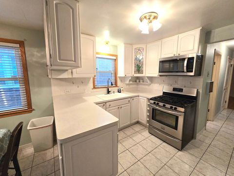 Tiny photo for 5914 S Meade Avenue, Chicago, IL 60638 (MLS # 12486389)