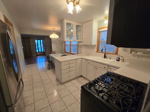 Tiny photo for 5914 S Meade Avenue, Chicago, IL 60638 (MLS # 12486389)
