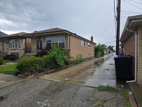 Tiny photo for 5914 S Meade Avenue, Chicago, IL 60638 (MLS # 12486389)