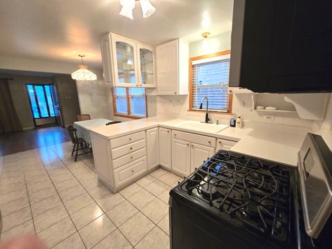 Tiny photo for 5914 S Meade Avenue, Chicago, IL 60638 (MLS # 12486389)