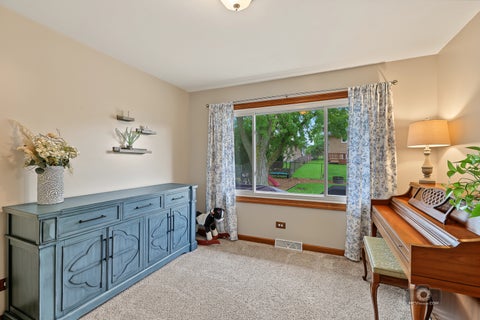 Tiny photo for 15224 Walnut Road, Oak Forest, IL 60452 (MLS # 12774006)