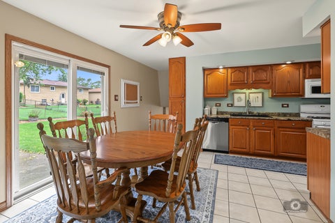 Tiny photo for 15224 Walnut Road, Oak Forest, IL 60452 (MLS # 12774006)