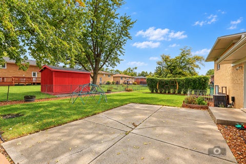 Tiny photo for 15224 Walnut Road, Oak Forest, IL 60452 (MLS # 12774006)