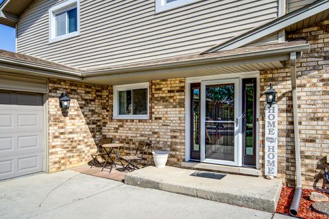 Tiny photo for 15229 Bunker Drive, Orland Park, IL 60462 (MLS # 12487045)