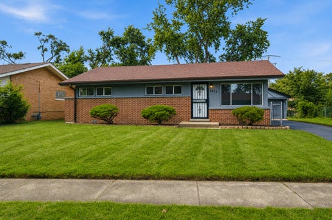 Photo of 3036 Wilshire Avenue, Markham, IL 60428 (MLS # 12745901)