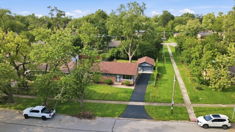 Tiny photo for 3036 Wilshire Avenue, Markham, IL 60428 (MLS # 12745901)