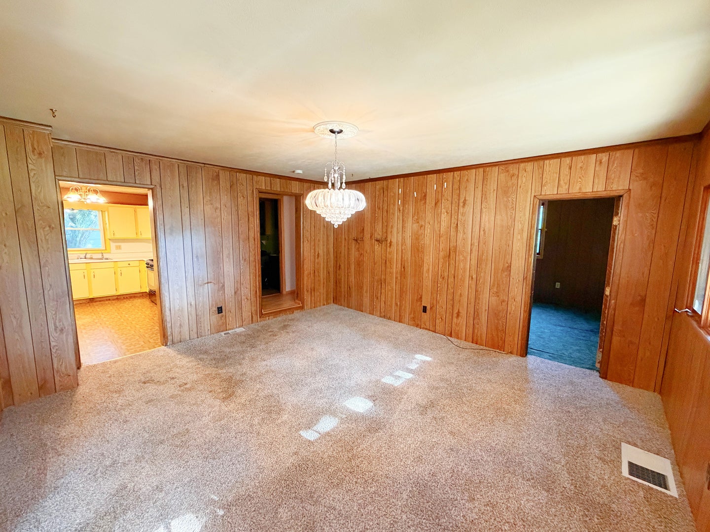 1402 N Sterling Street