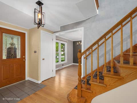 Tiny photo for 113 N Oak Street, Elmhurst, IL 60126 (MLS # 12688342)