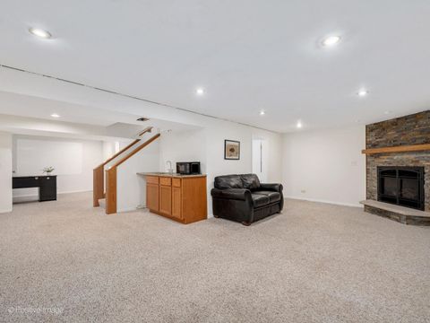 Tiny photo for 113 N Oak Street, Elmhurst, IL 60126 (MLS # 12688342)