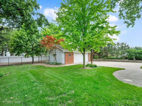 Tiny photo for 113 N Oak Street, Elmhurst, IL 60126 (MLS # 12688342)