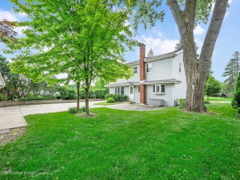 Tiny photo for 113 N Oak Street, Elmhurst, IL 60126 (MLS # 12688342)