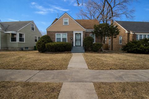 Tiny photo for 212 E 142nd Place, Dolton, IL 60419 (MLS # 12566807)