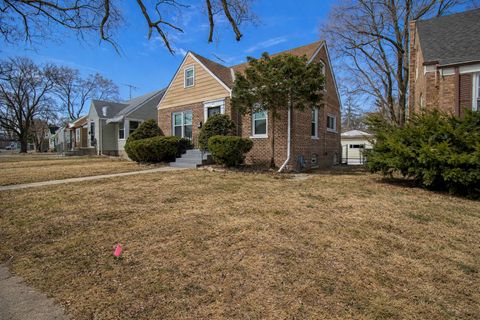 Tiny photo for 212 E 142nd Place, Dolton, IL 60419 (MLS # 12566807)