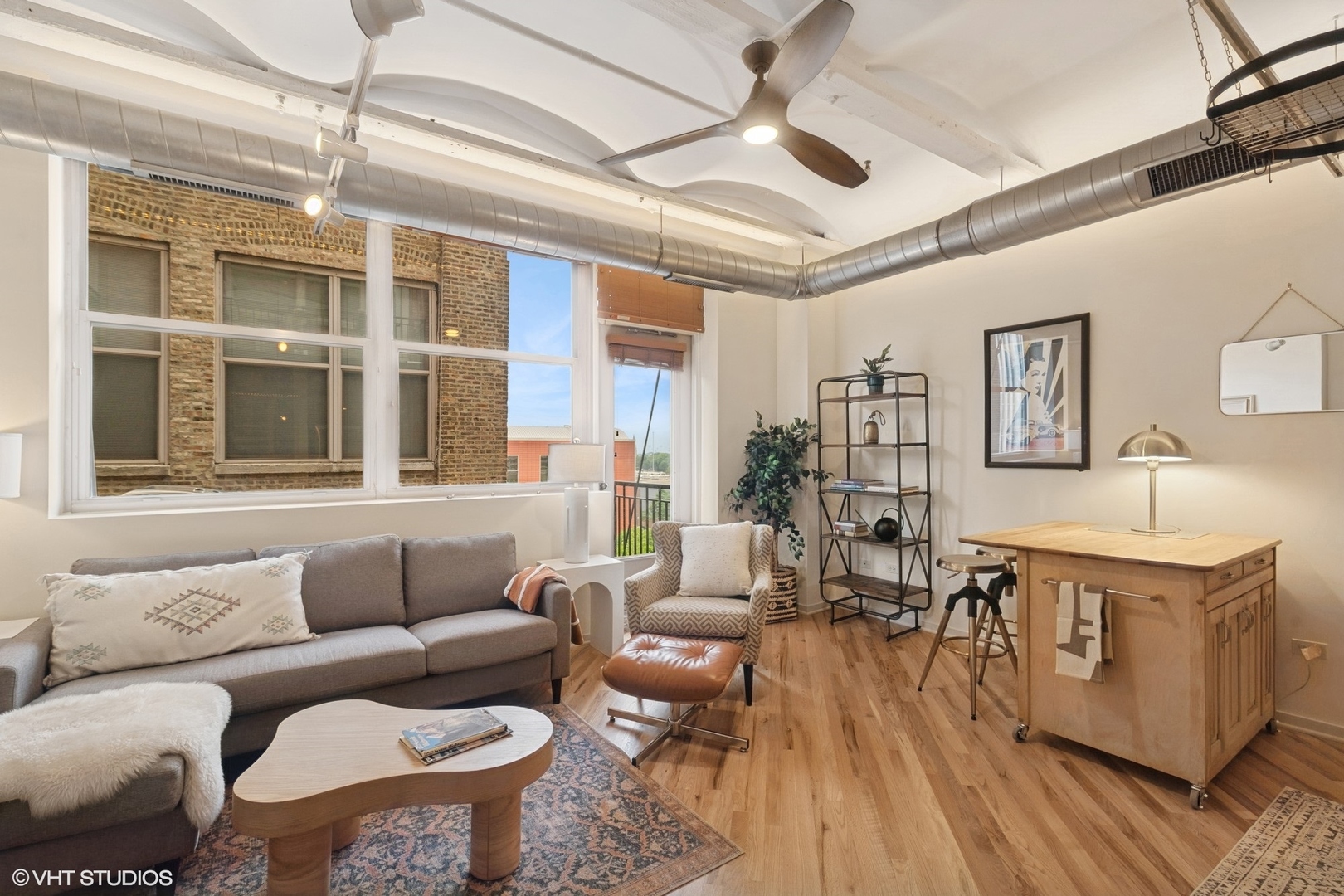 500 S Clinton Street 517