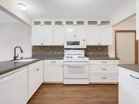 Tiny photo for 920 Elderberry Circle #104, Naperville, IL 60563 (MLS # 12731647)