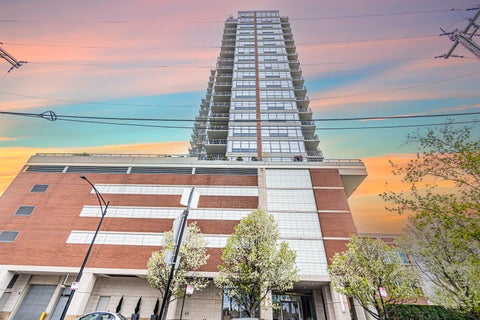 Photo of 1600 S Prairie Avenue #1006, Chicago, IL 60616 (MLS # 12795496)