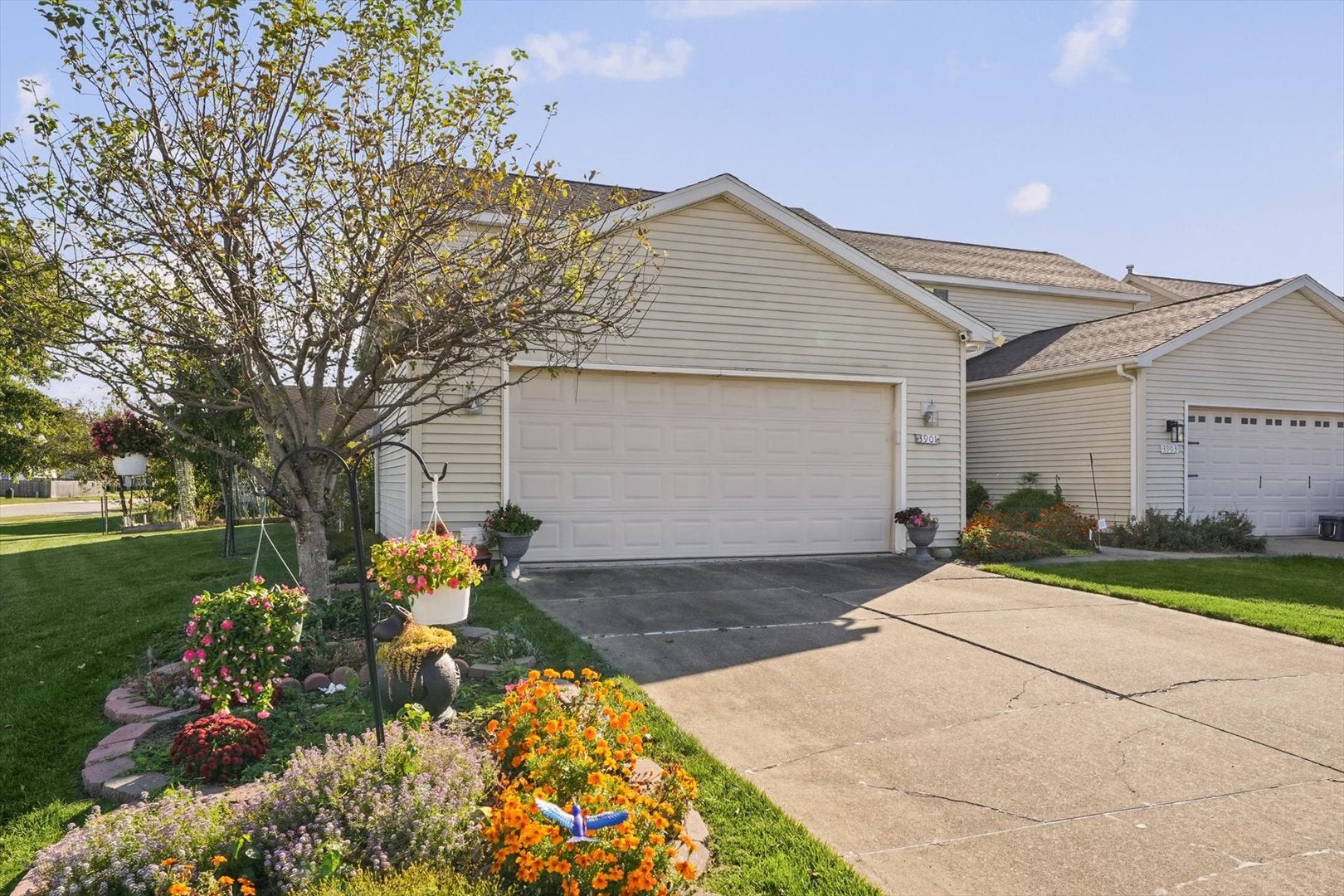 3901 Balmoral Drive