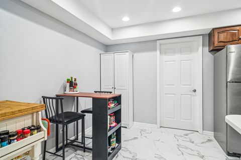 Tiny photo for 101 Old Oak Drive #305, Buffalo Grove, IL 60089 (MLS # 12538489)