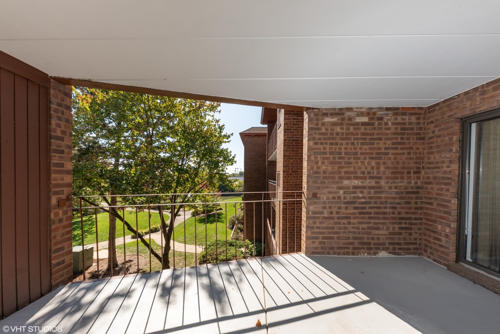 101 Old Oak Drive 305