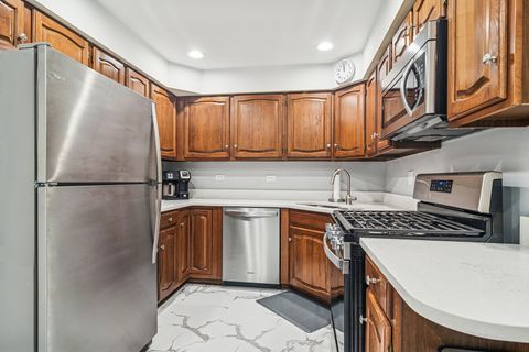 Tiny photo for 101 Old Oak Drive #305, Buffalo Grove, IL 60089 (MLS # 12538489)