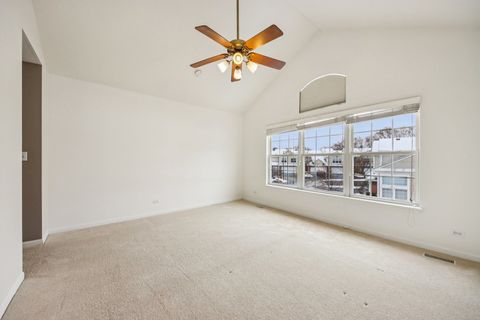 Tiny photo for 808 Old Checker Road, Buffalo Grove, IL 60089 (MLS # 12575200)