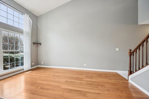 Tiny photo for 808 Old Checker Road, Buffalo Grove, IL 60089 (MLS # 12575200)