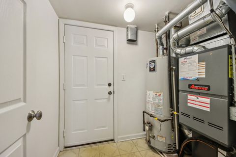 Tiny photo for 808 Old Checker Road, Buffalo Grove, IL 60089 (MLS # 12575200)