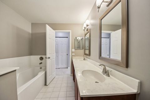 Tiny photo for 808 Old Checker Road, Buffalo Grove, IL 60089 (MLS # 12575200)