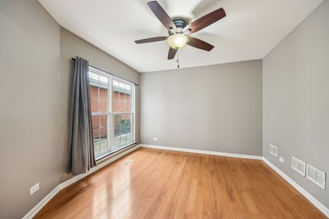 Tiny photo for 808 Old Checker Road, Buffalo Grove, IL 60089 (MLS # 12575200)