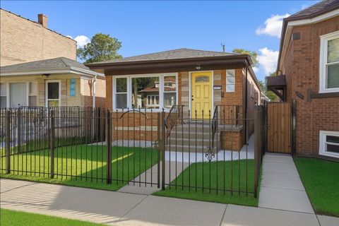 Photo of 547 E 89th Place, Chicago, IL 60619 (MLS # 12491558)
