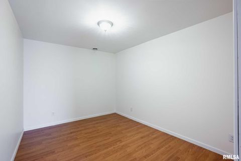 Tiny photo for 450 Clark School Road, Desoto, IL 62924 (MLS # QC4269747)