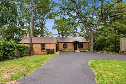Property photo of 1020 Woodland Avenue, Batavia, IL 60510