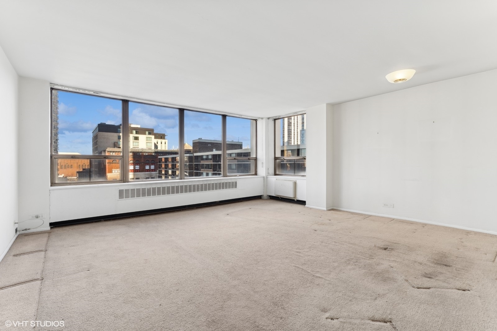 1460 N Sandburg Terrace 508