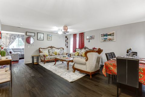 Tiny photo for 13051 Bucksburn Court, Beach Park, IL 60083 (MLS # 12435622)