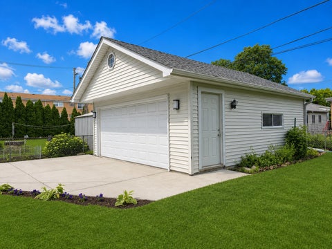 Tiny photo for 4727 N Newcastle Avenue, Harwood Heights, IL 60706 (MLS # 12679190)