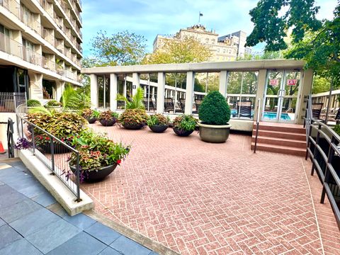 Tiny photo for 1960 N Lincoln Park West Avenue #402, Chicago, IL 60614 (MLS # 12524883)