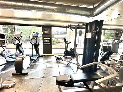 Tiny photo for 1960 N Lincoln Park West Avenue #402, Chicago, IL 60614 (MLS # 12524883)