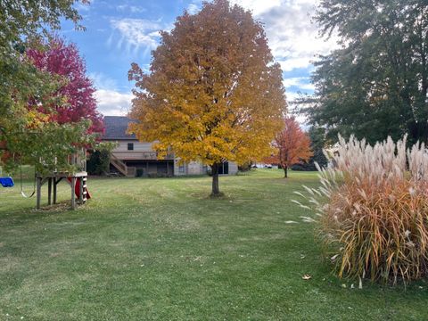 Tiny photo for 39W228 W Hilltop Drive, St. Charles, IL 60175 (MLS # 12598516)